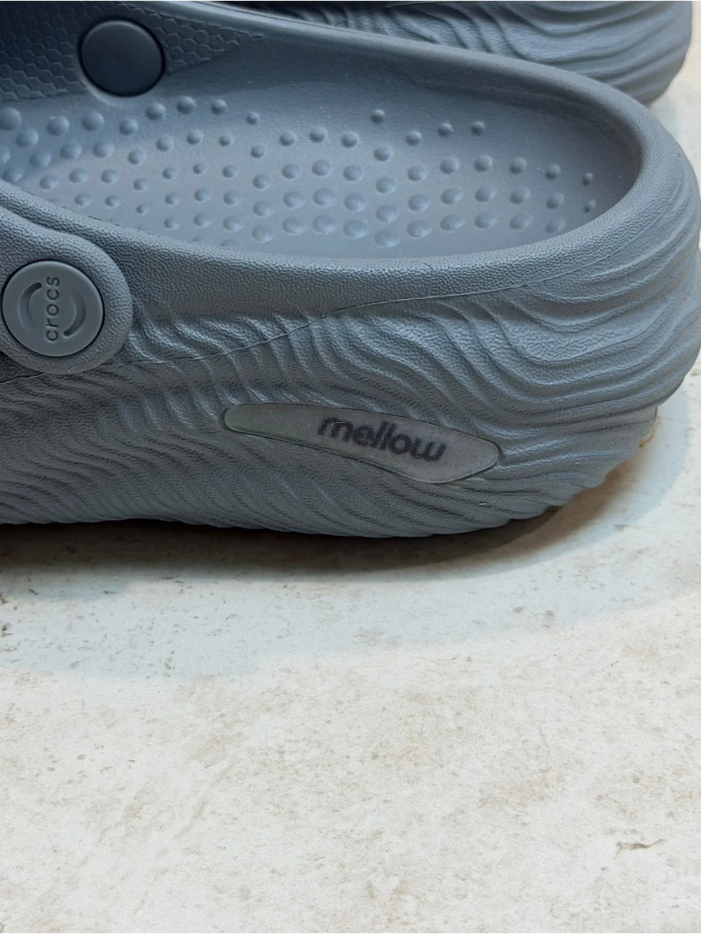 CROCS Mellow 2 Recovery Clog Sandals in Grey Men’s 10